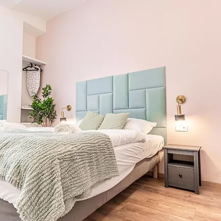 Queen Bed Central Studio Near Westbahnhof Vienna Esterno foto