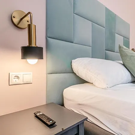 Queen Bed Central Studio Near Westbahnhof Vienna Esterno foto