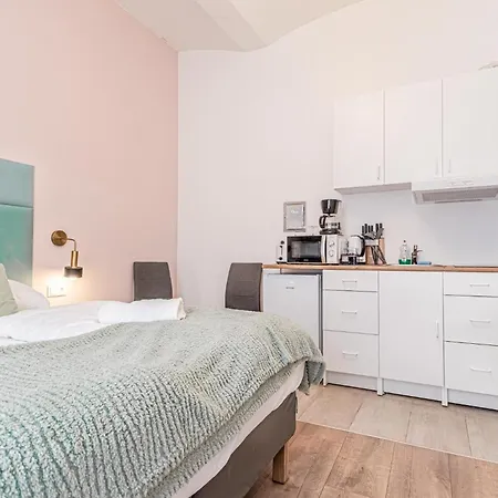 Queen Bed Central Studio Near Westbahnhof Vienna Esterno foto